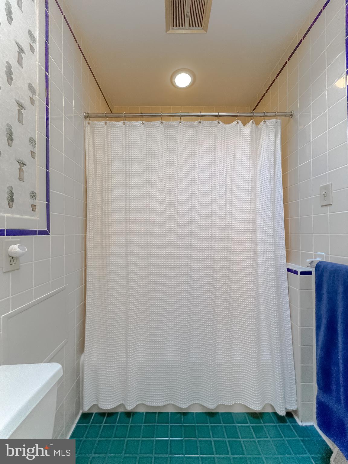 18061 Shipping Point Road Lexington Park, MD 20653 - Photo 35 of 73 Hall Bath