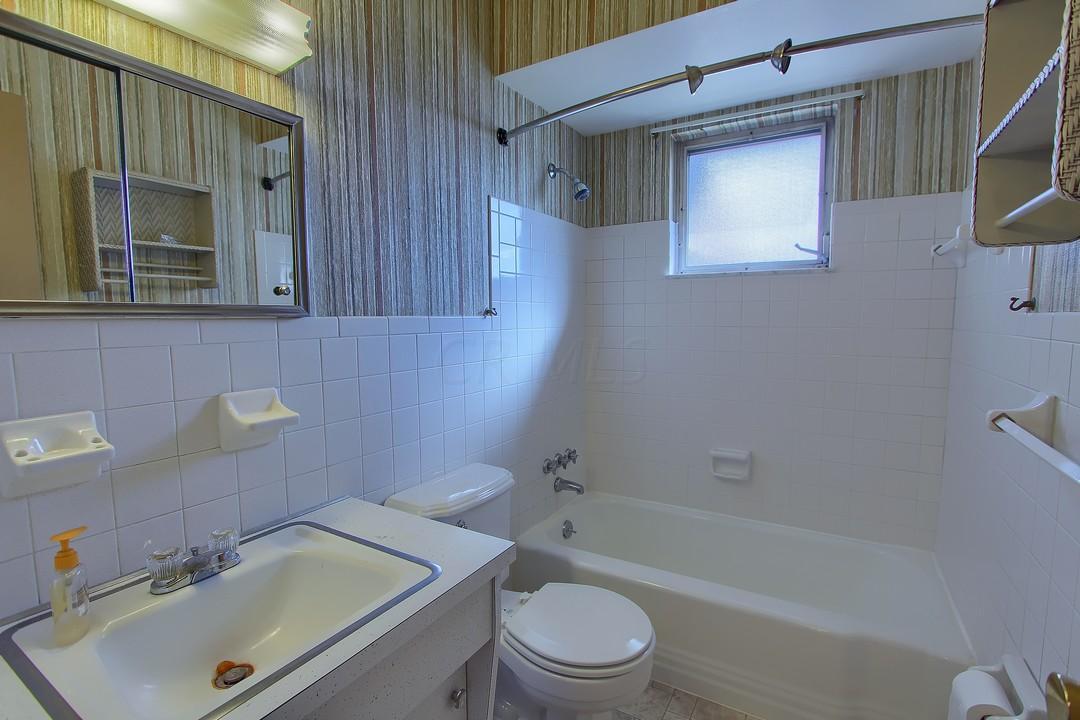 752 Ross Road Columbus, OH 43213 - Photo 18 of 31