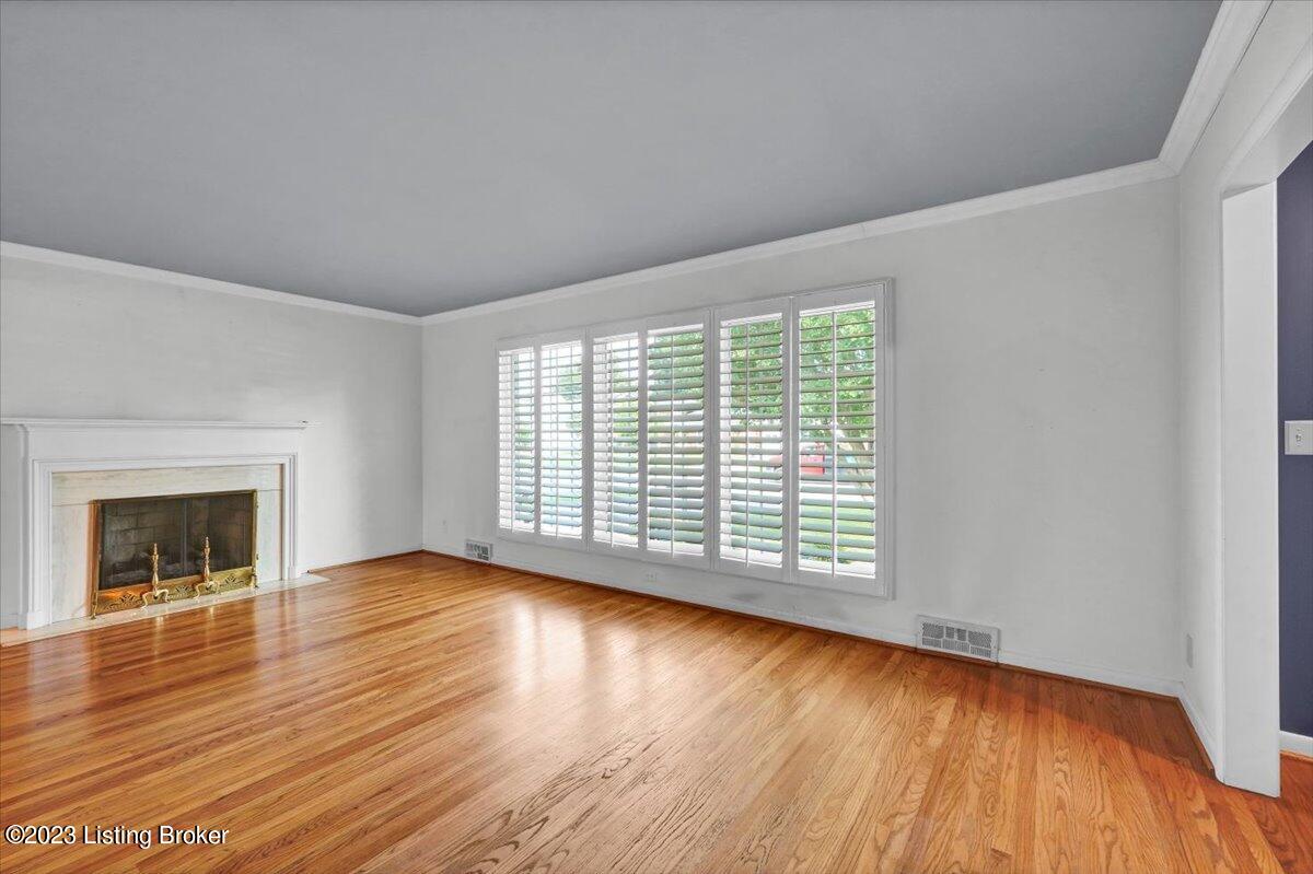 3524 Hanover Road Louisville, KY 40207 - Photo 5 of 40 05-3524 Hanover Rd-105