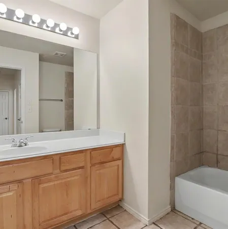 $2,250 | 4905 Canberra Lane, Arlington, TX 76017