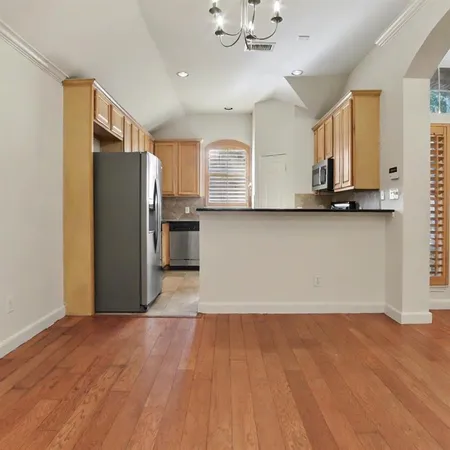 $2,250 | 4905 Canberra Lane, Arlington, TX 76017