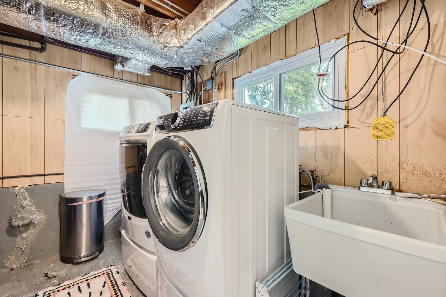 465 Northgate Court Riverside, IL 60546 - Photo 23 of 27 a utility room with dryer and washer