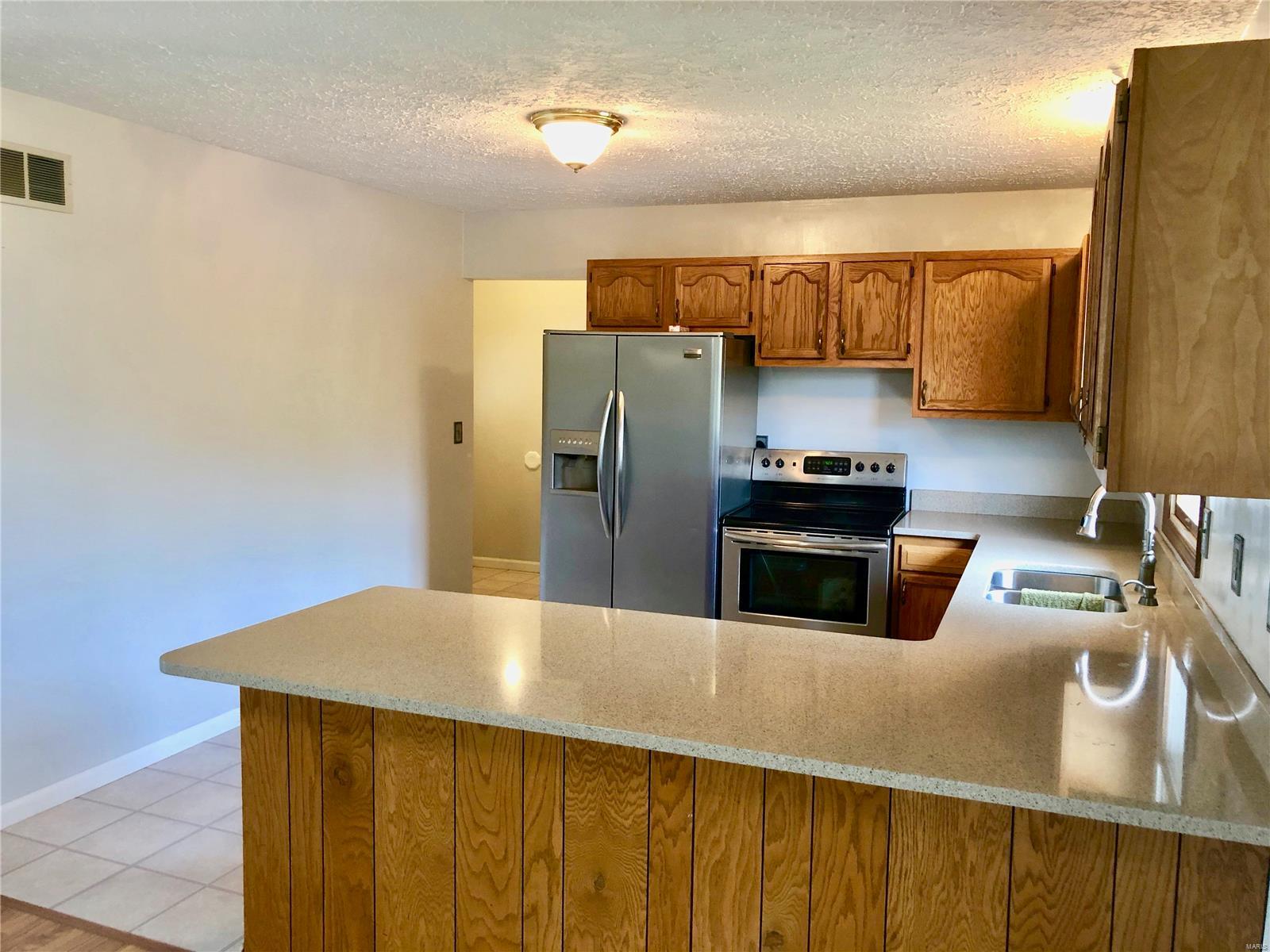 148 Walnut Ridge Drive Bethalto, IL 62010 - Photo 13 of 62 Gallery Image 13