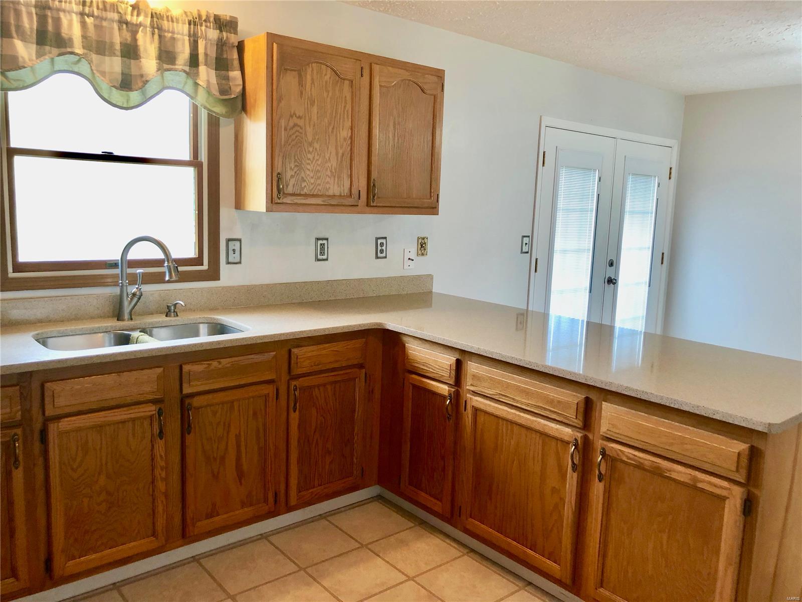 148 Walnut Ridge Drive Bethalto, IL 62010 - Photo 10 of 62 Gallery Image 10