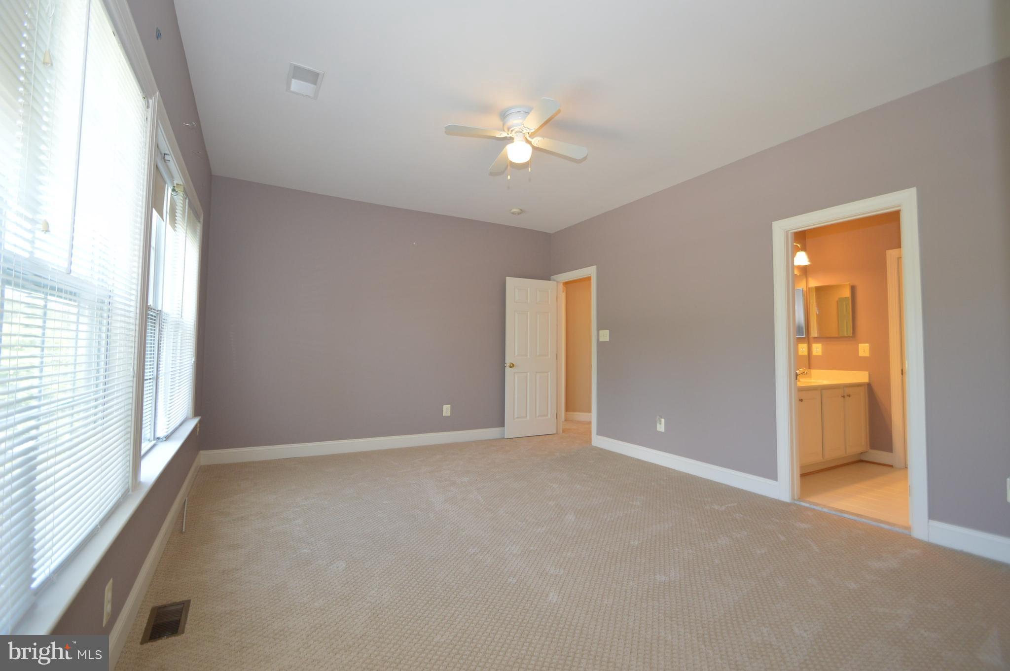 43076 La Riva Drive Ashburn, VA 20148 - Photo 15 of 19 Bedroom
