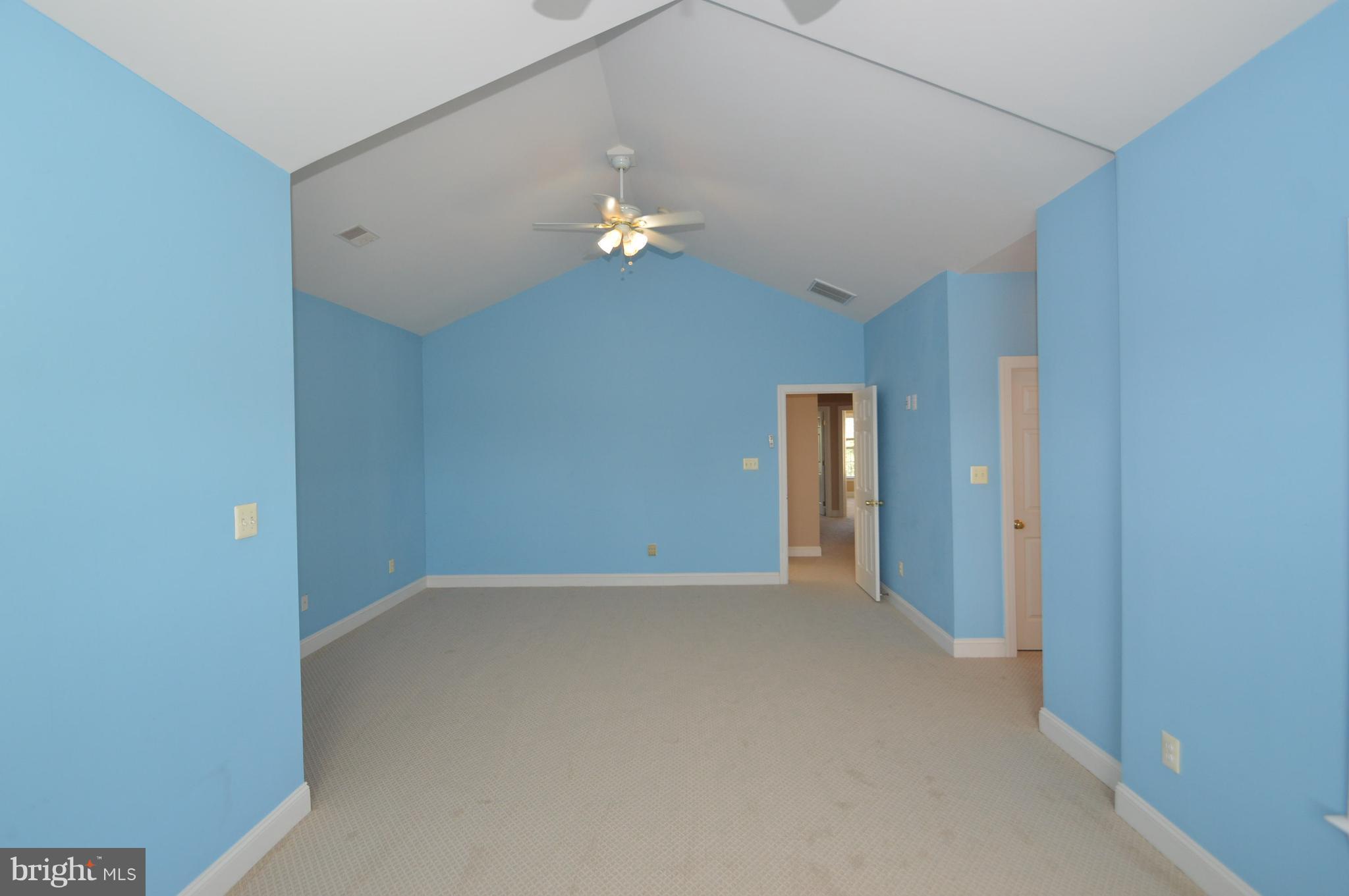 43076 La Riva Drive Ashburn, VA 20148 - Photo 4 of 19 Bedroom (Master)