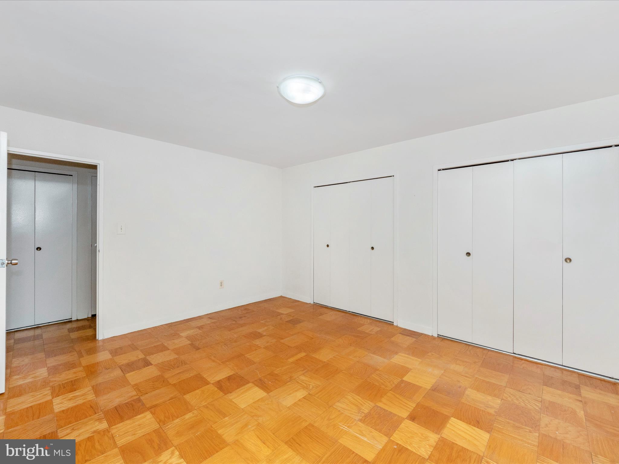 3900 Tunlaw Road Northwest, Unit 603 Washington, DC 20007 - Photo 25 of 61 Primary Bedroom