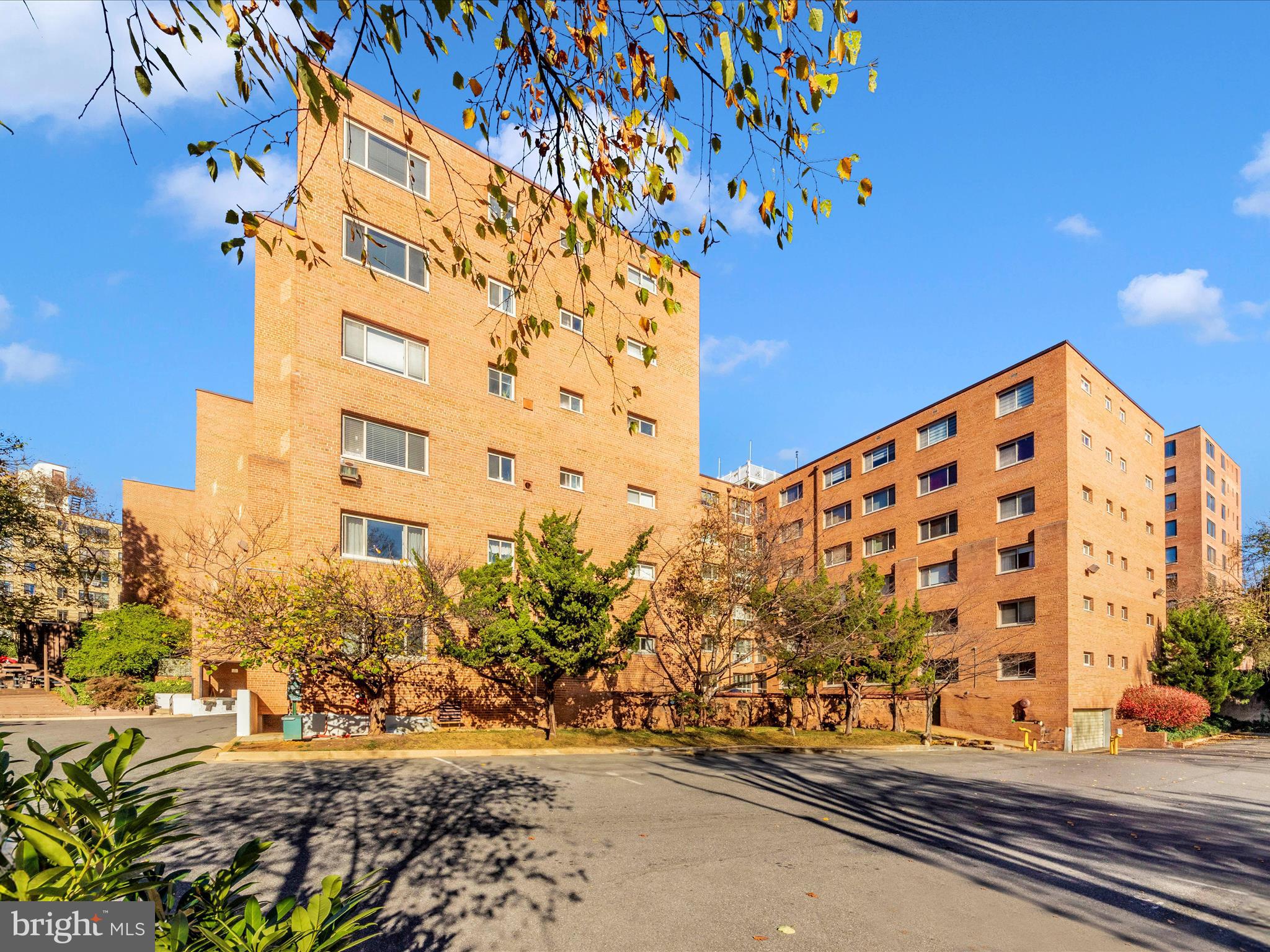 3900 Tunlaw Road Northwest, Unit 603 Washington, DC 20007 - Photo 56 of 61 Exterior Back