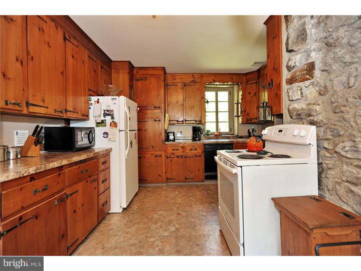 2649 Swamp Creek Road Green Lane, PA 18054 - Photo 14 of 25 Kitchen