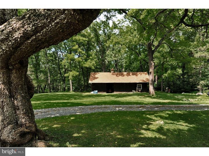 2649 Swamp Creek Road Green Lane, PA 18054 - Photo 6 of 25 Barn