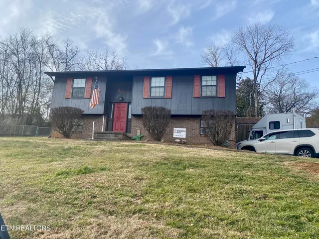 $275,000 | 620 Cagle Street, Clinton, TN 37716