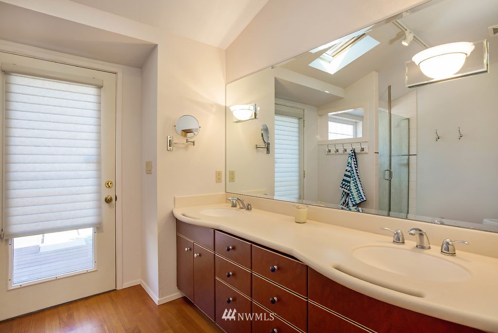 2344 Zylstra Road Oak Harbor, WA 98277 - Photo 11 of 25 Gallery Image 11
