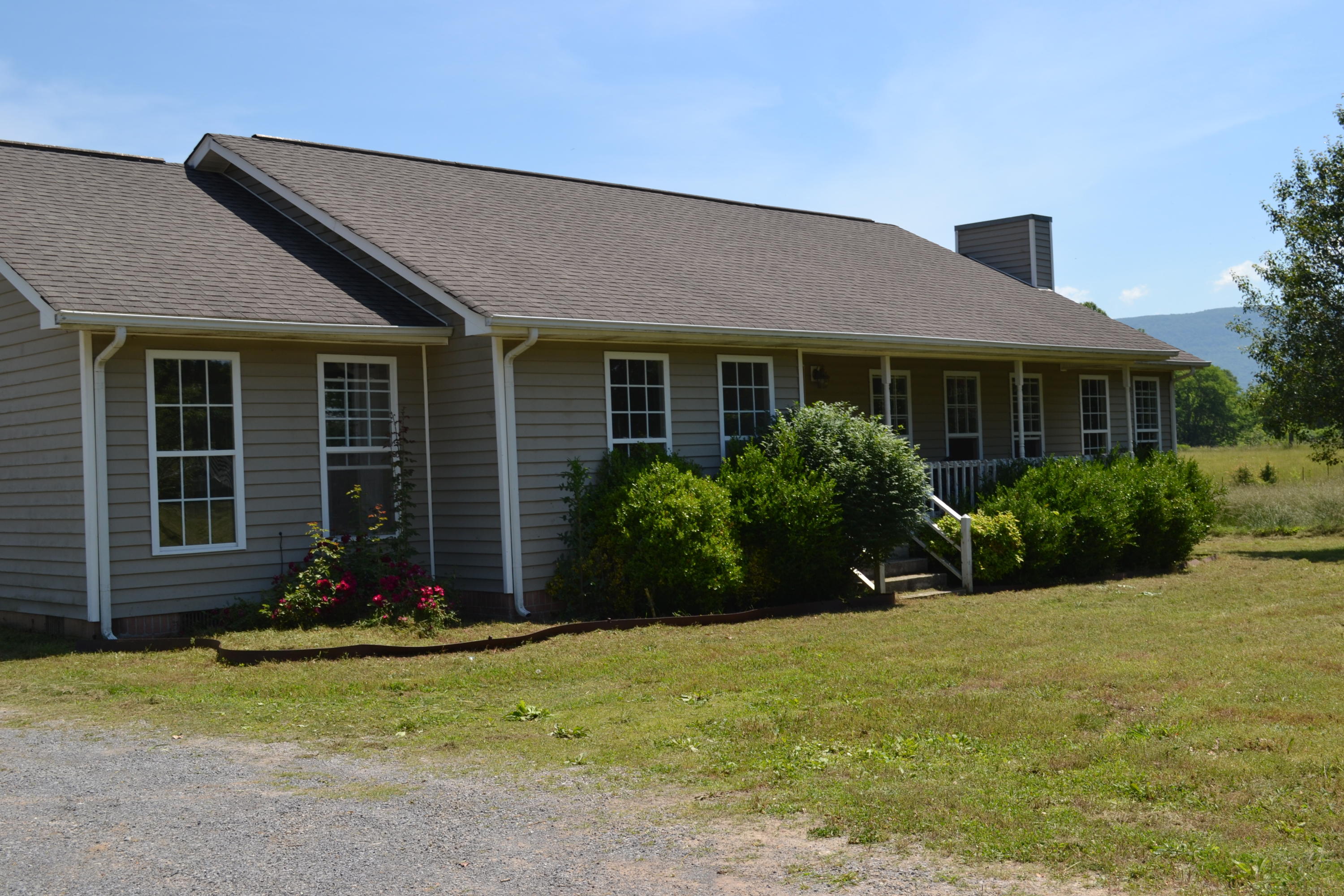 270 Hackworth Road Whitwell, TN 37397 - Photo 2 of 19 DSC_0084