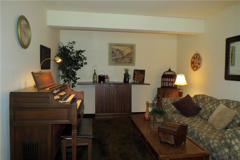 140 Williams Road Butler, PA 16001 - Photo 7 of 25 Gallery Image 7