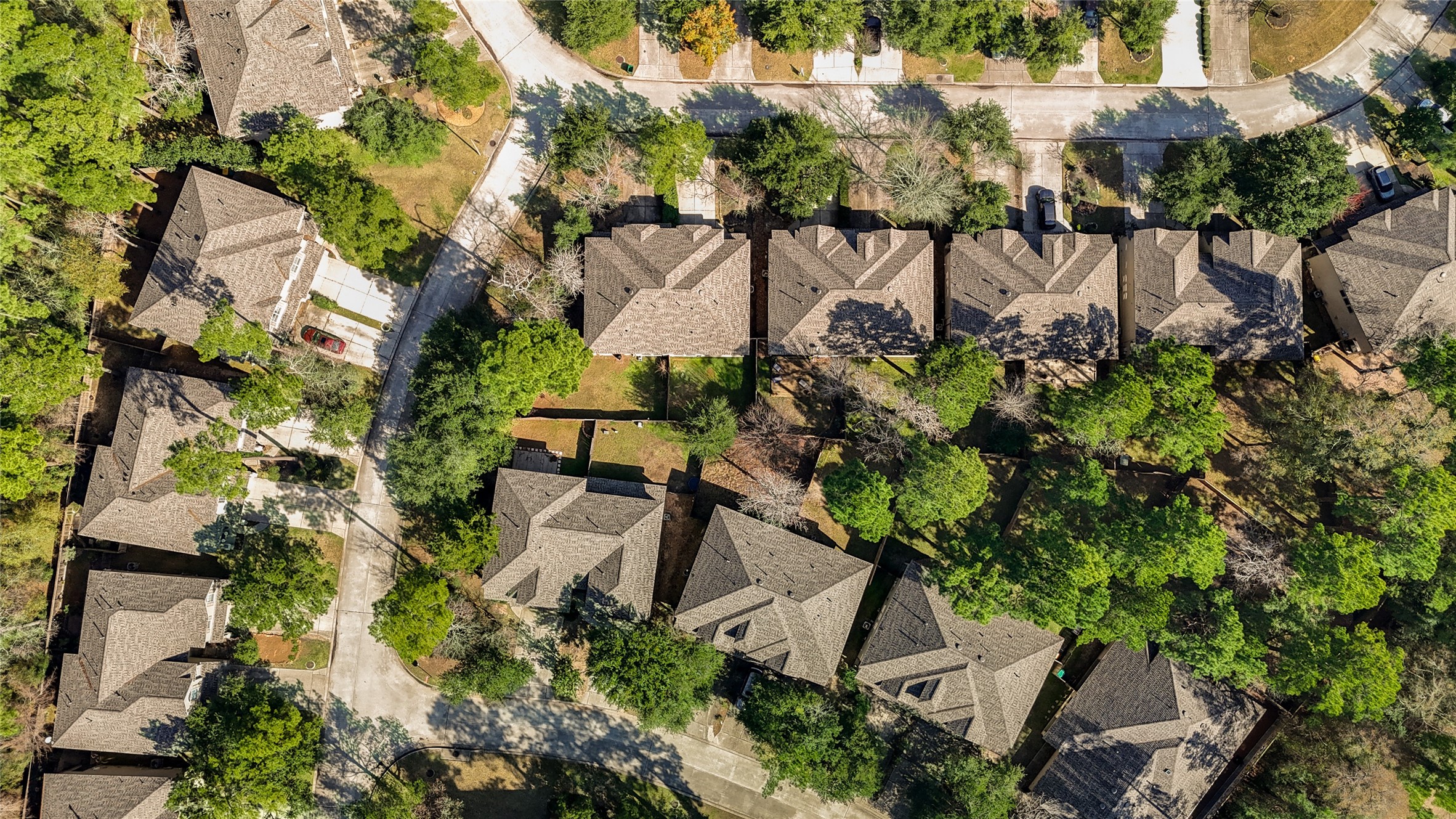 82 West Twinvale Loop Conroe, TX 77384 - Photo 4 of 34 Ariel view of neighborhood