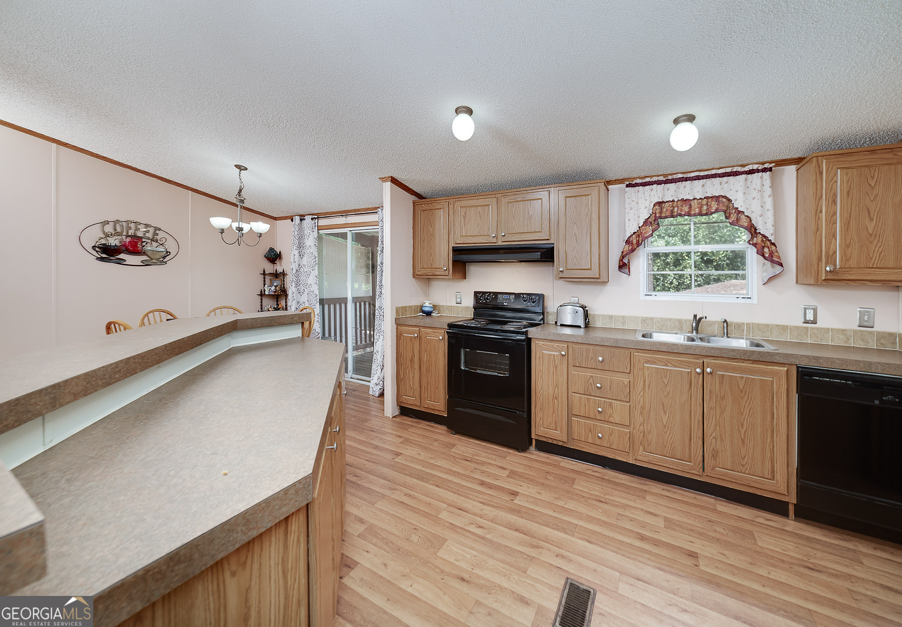 450 Lakeshore Drive Jackson, GA 30233 - Photo 15 of 33