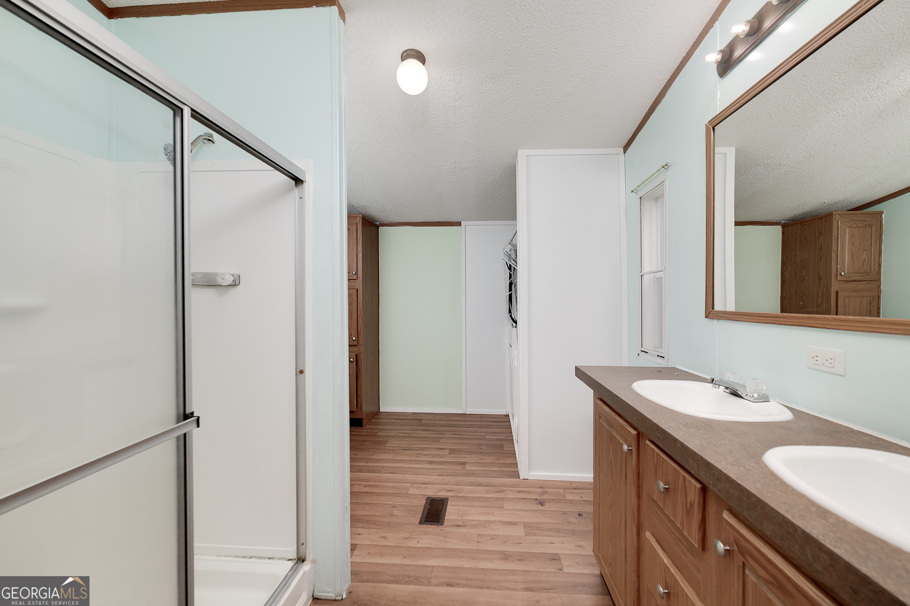 450 Lakeshore Drive Jackson, GA 30233 - Photo 22 of 33