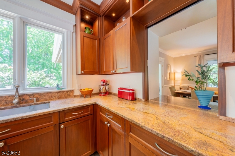 15 Brunswick Road Montclair, NJ 07042 - Photo 22 of 50