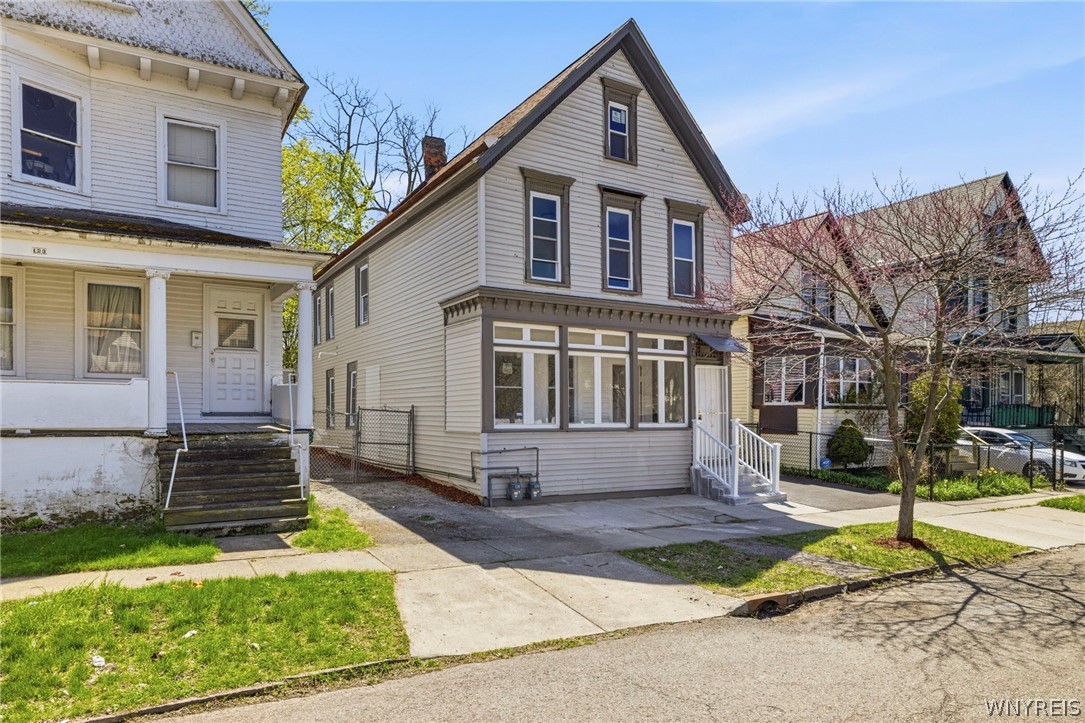 119 Edna Place Buffalo, NY 14209 - Photo 2 of 35