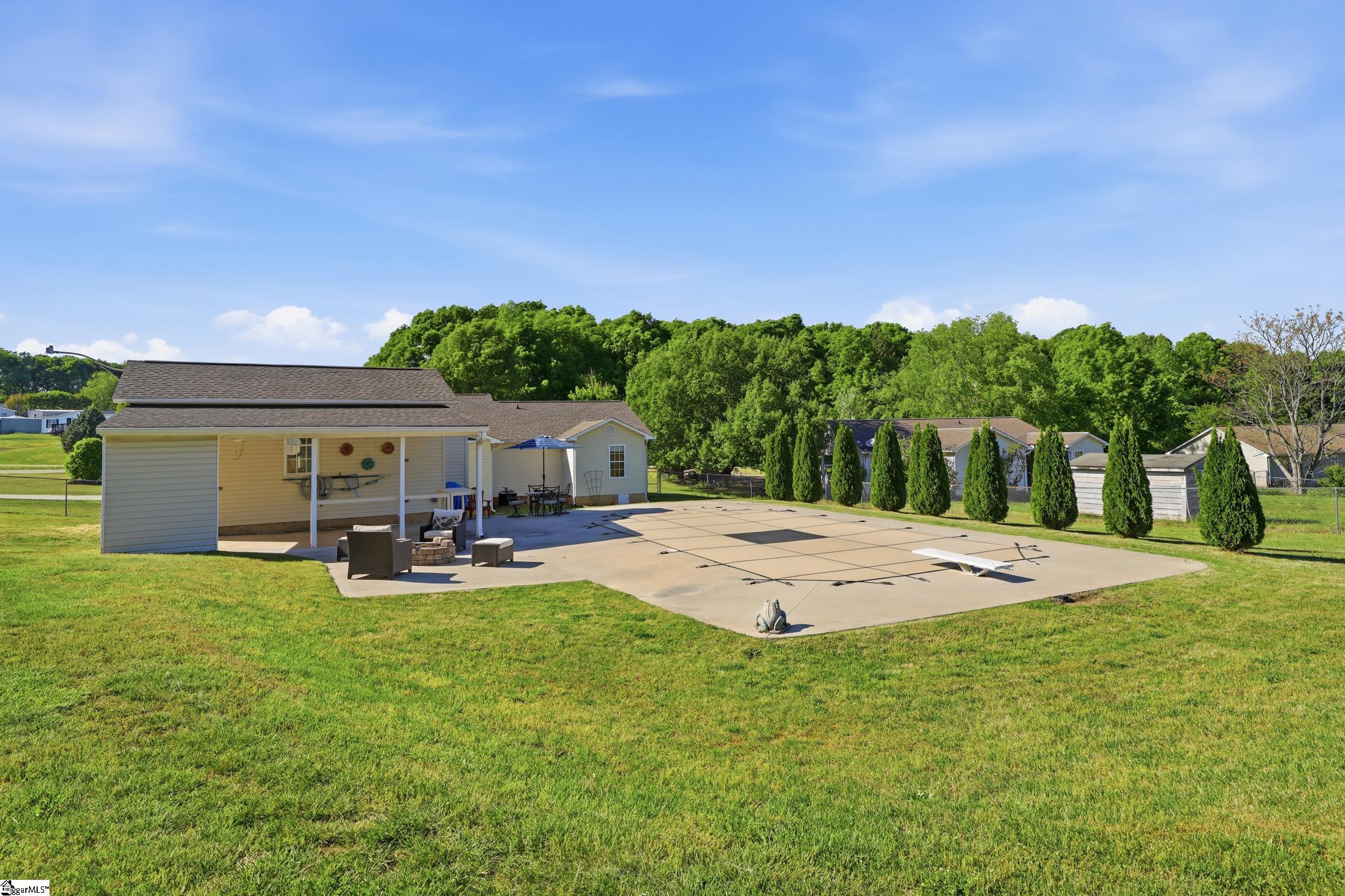 290 Dickson Road Campobello, SC 29322 - Photo 20 of 28