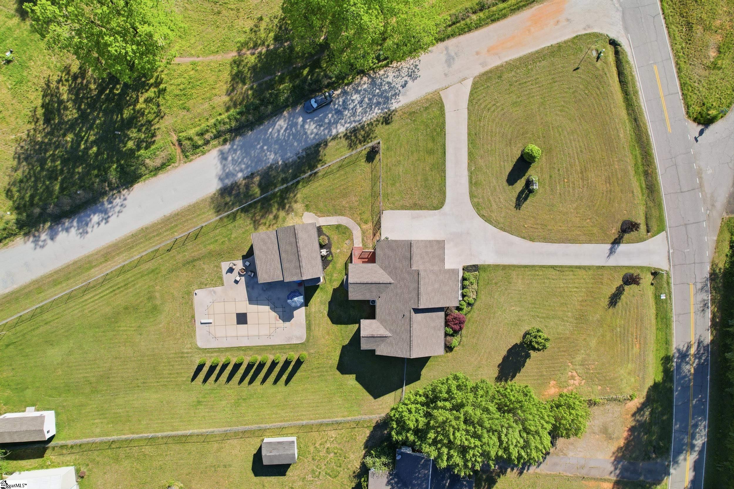 290 Dickson Road Campobello, SC 29322 - Photo 24 of 28