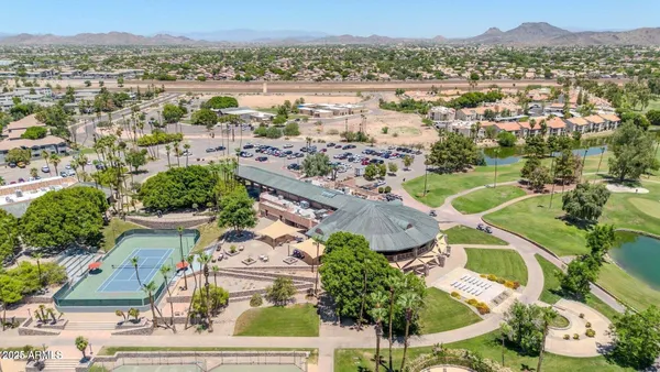$2,600 | 7401 West Arrowhead Clubhouse Drive, Unit 2011, Glendale, AZ 85308