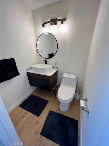 $1,450,000 | 4745 La Villa Marina, Unit J, Marina del Rey, CA 90292