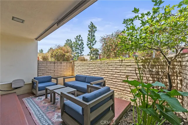 $1,450,000 | 4745 La Villa Marina, Unit J, Marina del Rey, CA 90292