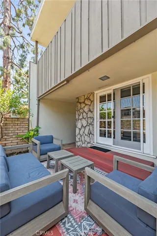 $1,450,000 | 4745 La Villa Marina, Unit J, Marina del Rey, CA 90292