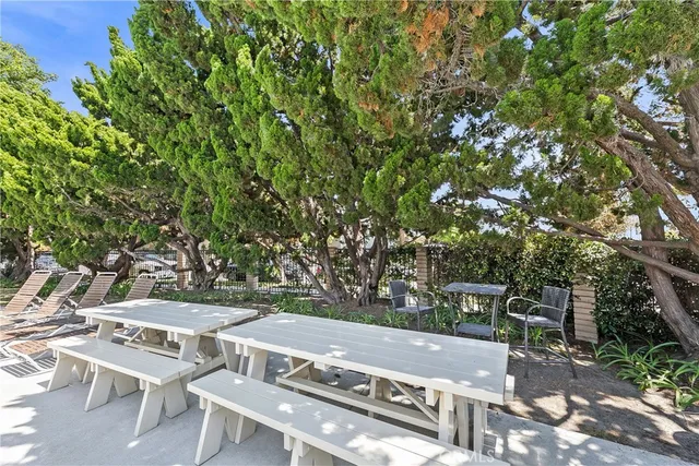 $1,450,000 | 4745 La Villa Marina, Unit J, Marina del Rey, CA 90292