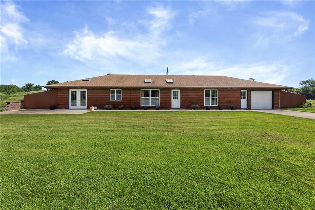 33155 Block Road Paola, KS 66071 - Photo 1 of 51