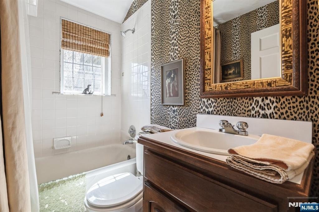 5 Beechtree Lane Essex Fells, NJ 07021 - Photo 30 of 45