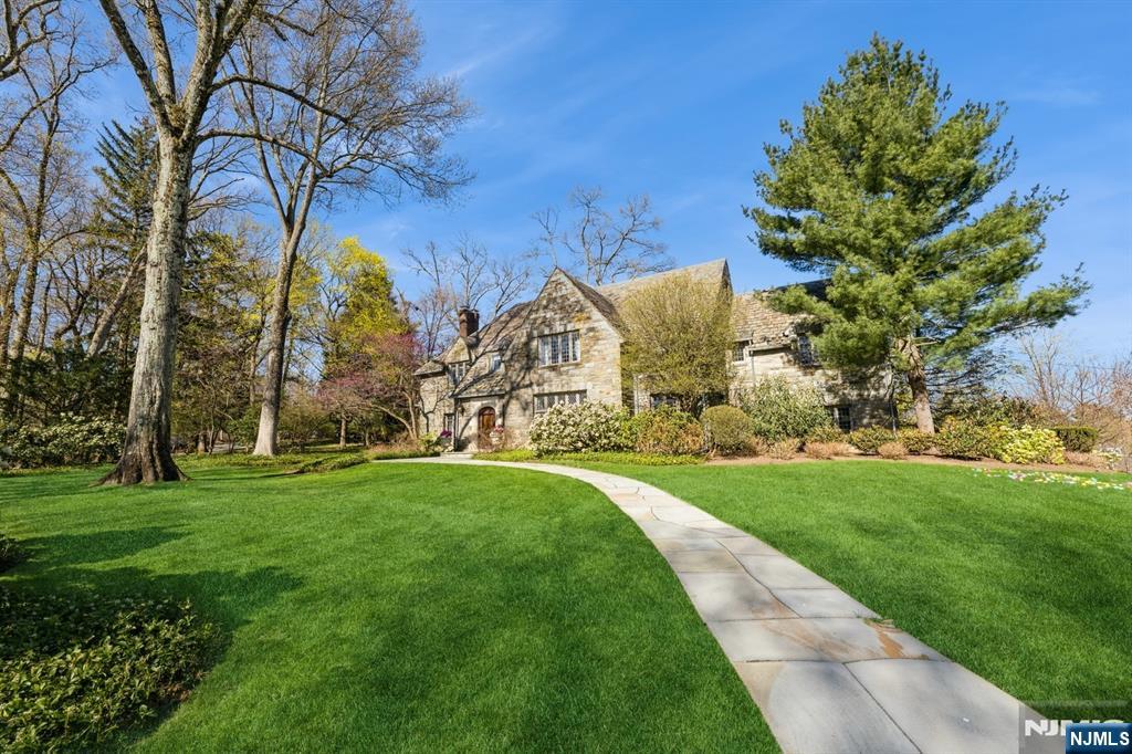 5 Beechtree Lane Essex Fells, NJ 07021 - Photo 44 of 45