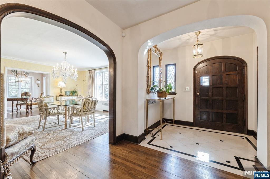 5 Beechtree Lane Essex Fells, NJ 07021 - Photo 5 of 45