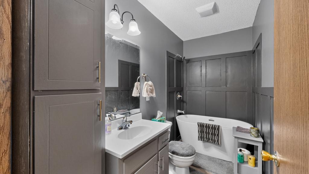 5746 Logan Street Southeast Rochester, MN 55904 - Photo 32 of 48