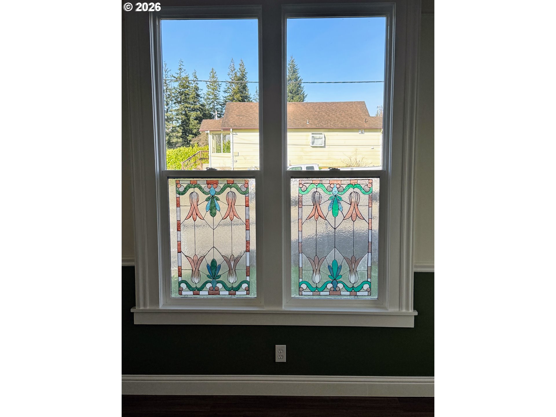 584 North Baxter Street Coquille, OR 97423 - Photo 9 of 39 a view of a entryway