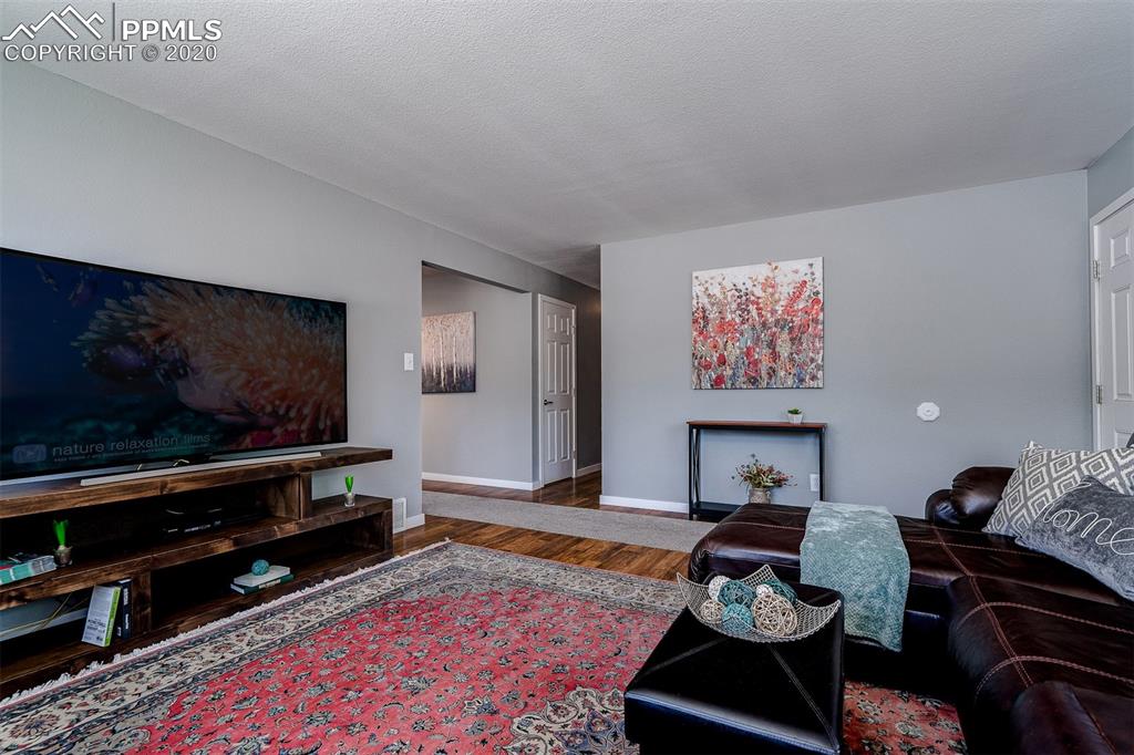 1014 Alexander Road Colorado Springs, CO 80909 - Photo 8 of 44