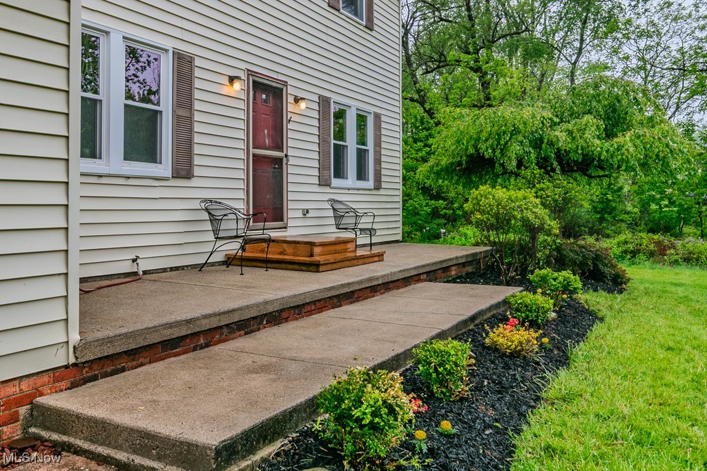 9775 Fairmount Road Newbury, OH 44065 - Photo 3 of 37 Gallery Image 3