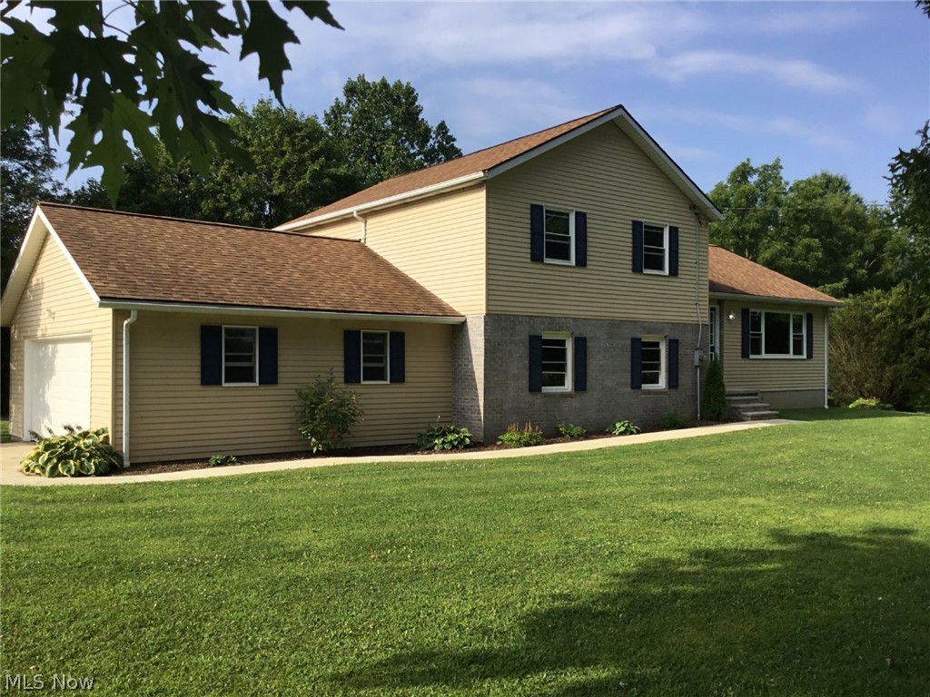 7126 Hartman Road Wadsworth, OH 44281 - Photo 2 of 25 Gallery Image 2