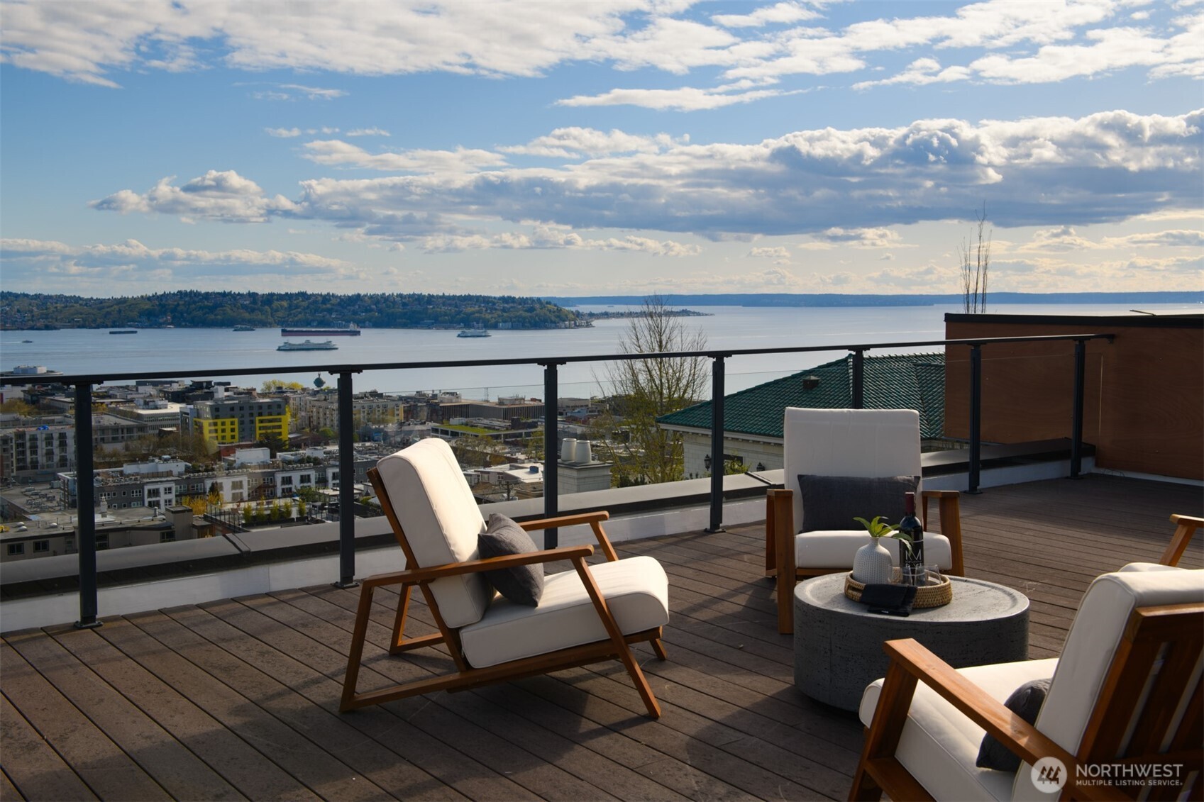 167 Prospect Street Seattle, WA 98109 - Photo 38 of 40