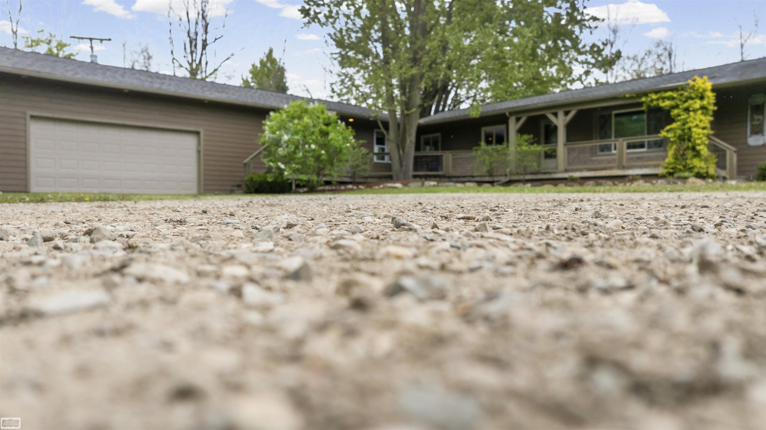 3365 Howland Road Almont, MI 48003 - Photo 1 of 62 Gallery Image 1