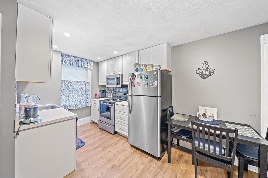 59 Spring Street Wakefield, MA 01880 - Photo 5 of 35