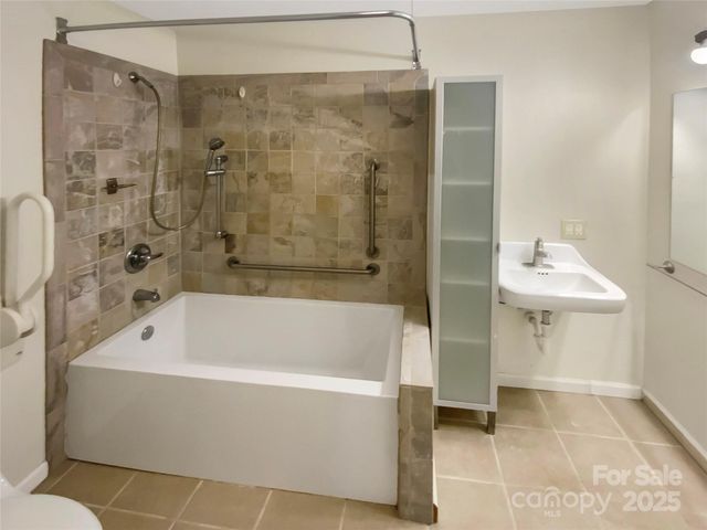 $690,000 | 10940 Wild Dove Lane, Charlotte, NC 28277