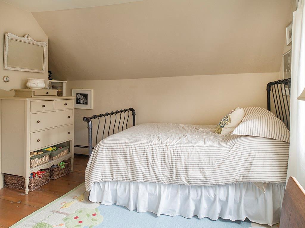 135 Hodsdon Road Pownal, ME 04069 - Photo 17 of 27 Bedroom located on the second floor