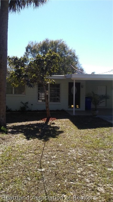 113 Lakeside Road Sebring, FL 33870 - Photo 2 of 21 Gallery Image 2