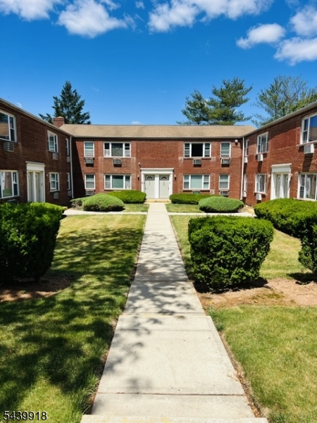 60 Fox Road, Unit 3A Edison, NJ 08817 - Photo 1 of 16
