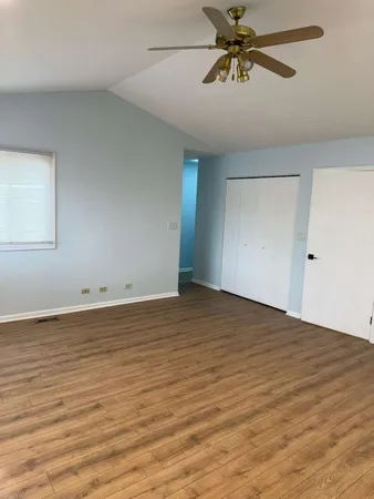 $3,050 | 1640 Hilton Head Drive, Unit 1640, Naperville, IL 60563