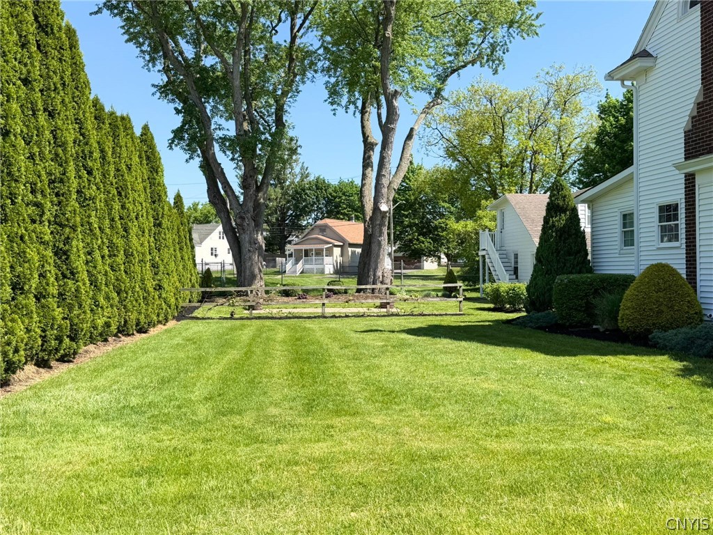 1400 Old Burrstone Road Utica, NY 13502 - Photo 41 of 48