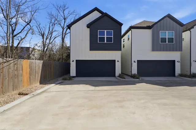 $2,725 | 8014 Huntington Springs Lane, Houston, TX 77093