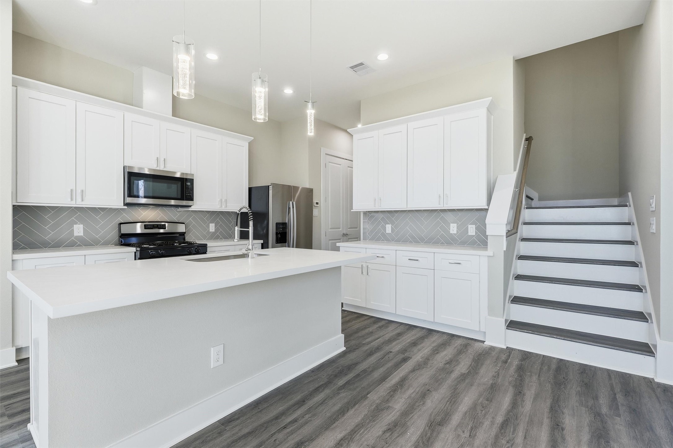 8014 Huntington Springs Lane Houston, TX 77093 - Photo 13 of 50